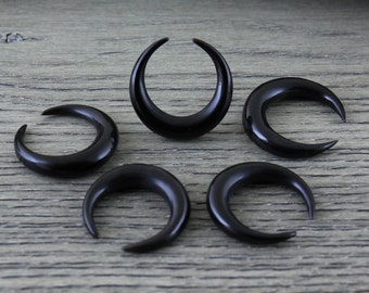 5PC Crescent Moon High Quality Double Horn Carving Made from Bull Horn Black Taurus Symbol AAA Carving Hand Made Jewelry Supplies 30MM