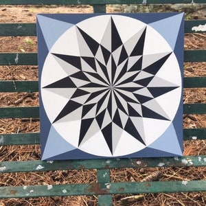 Barn Quilt Eye-Catching Mariner&#39;s Compass variation, 4 sizes available, Free Shipping