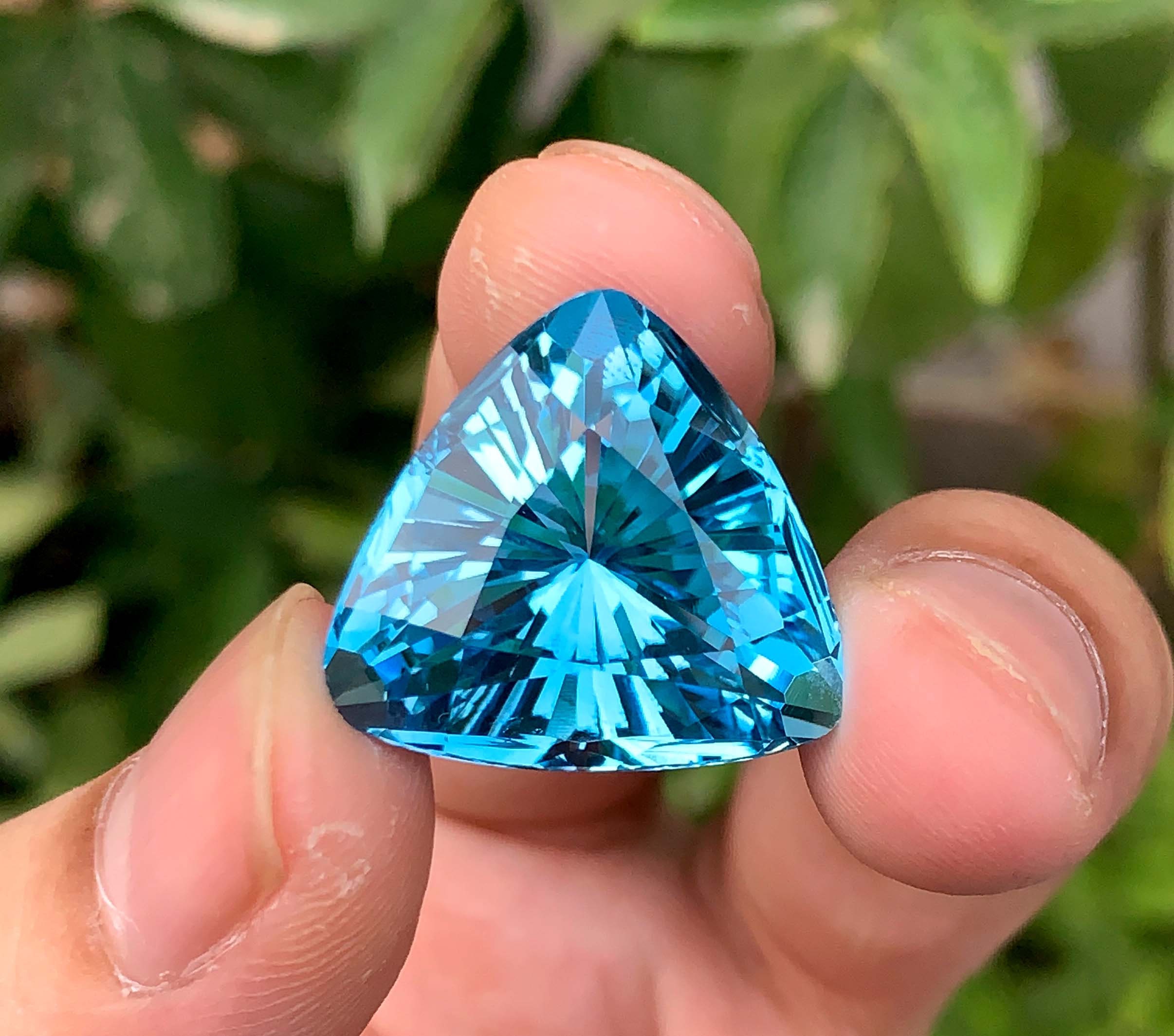 Pietra Preziosa Dell'acquerello Sotto Forma Di Uno Strappo - Foto 5