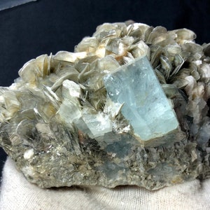 Natural Aquamarine Crystals On Muscovite Mica From Pakistan - 110*87*45 mm