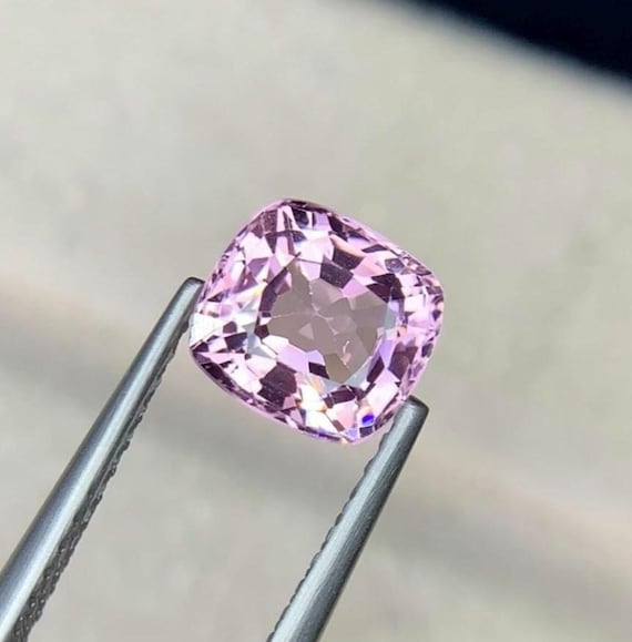Burmese Lavender Pink Spinel Gemstone: Cushion Cut, 1.35 Cts - Etsy