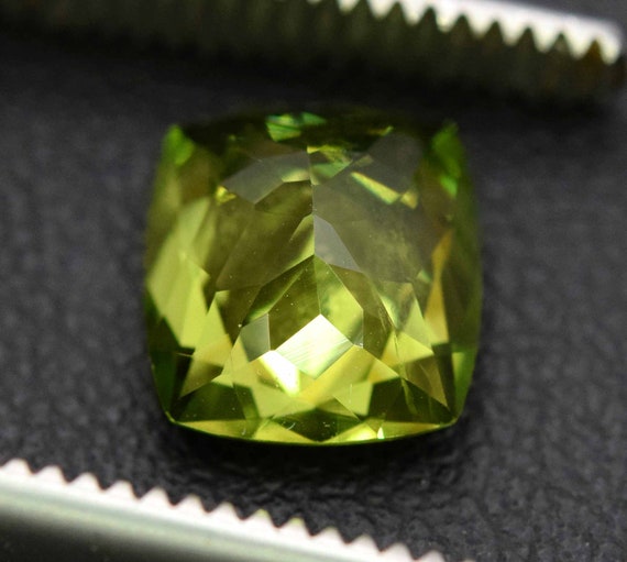 3.20 Carats Peridot Loose Gemstone From Pakistan