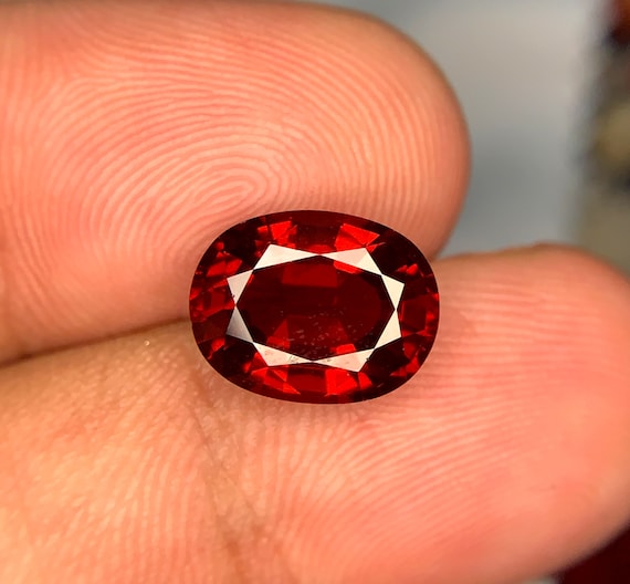 Pierre Tsavorite (grenat Vert) Naturelle - 8 Carats Ovale - Certifiée GGL - Neuf Sans Emballage