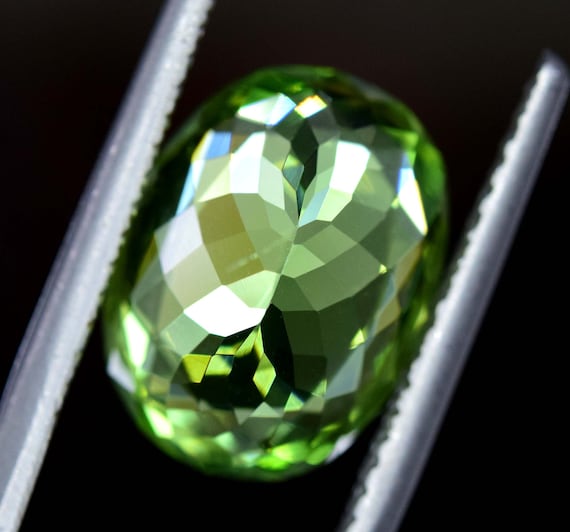 自家製 Peridot Genuine ハーフパン Natural Peridot Loose Gemstone From Supat Mine Pakistan - 7.80