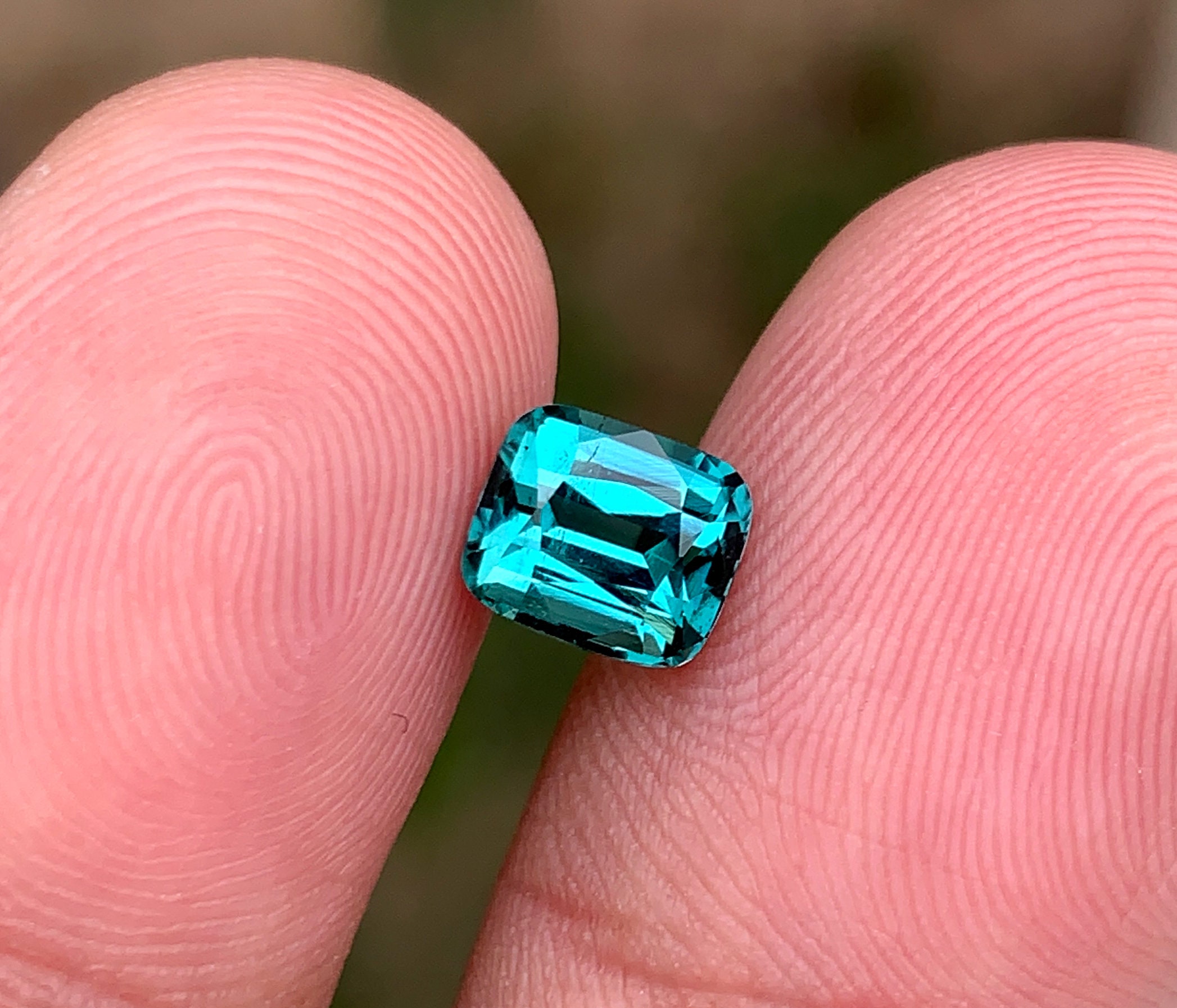 リング作りのための天然ラグーンブルートルマリン宝石