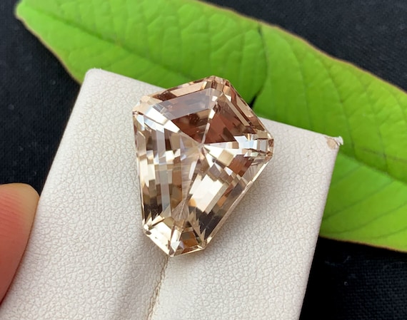 Kunzite gemstone shop for sale
