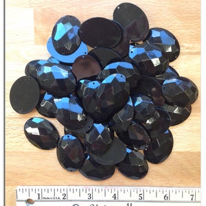 12 Sew-on Vintage Cabochons, Acrylic Sew-On Gems, Flatback Faceted Rhinestones, Flat Back Gems, Oval Sew On Cabochons, 38mm, Large Oval Gems