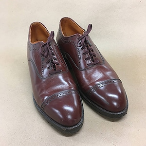Vintage 1940’s Classic Oxfords Brogue Lace-Up Shoes Deadstock Sz 6 1/2E men's or Sz 9 women's Shipping Included