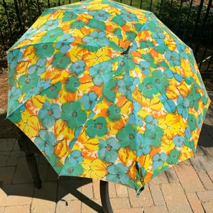 Vintage Mid Century  Floral Nylon Umbrella with Bakelite Handle