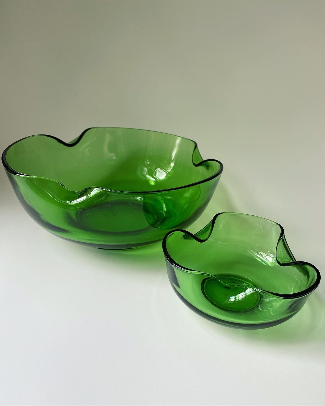 Vintage Pair of MCM Hand Blown Green Glass Chip & Dip Bowls | Etsy