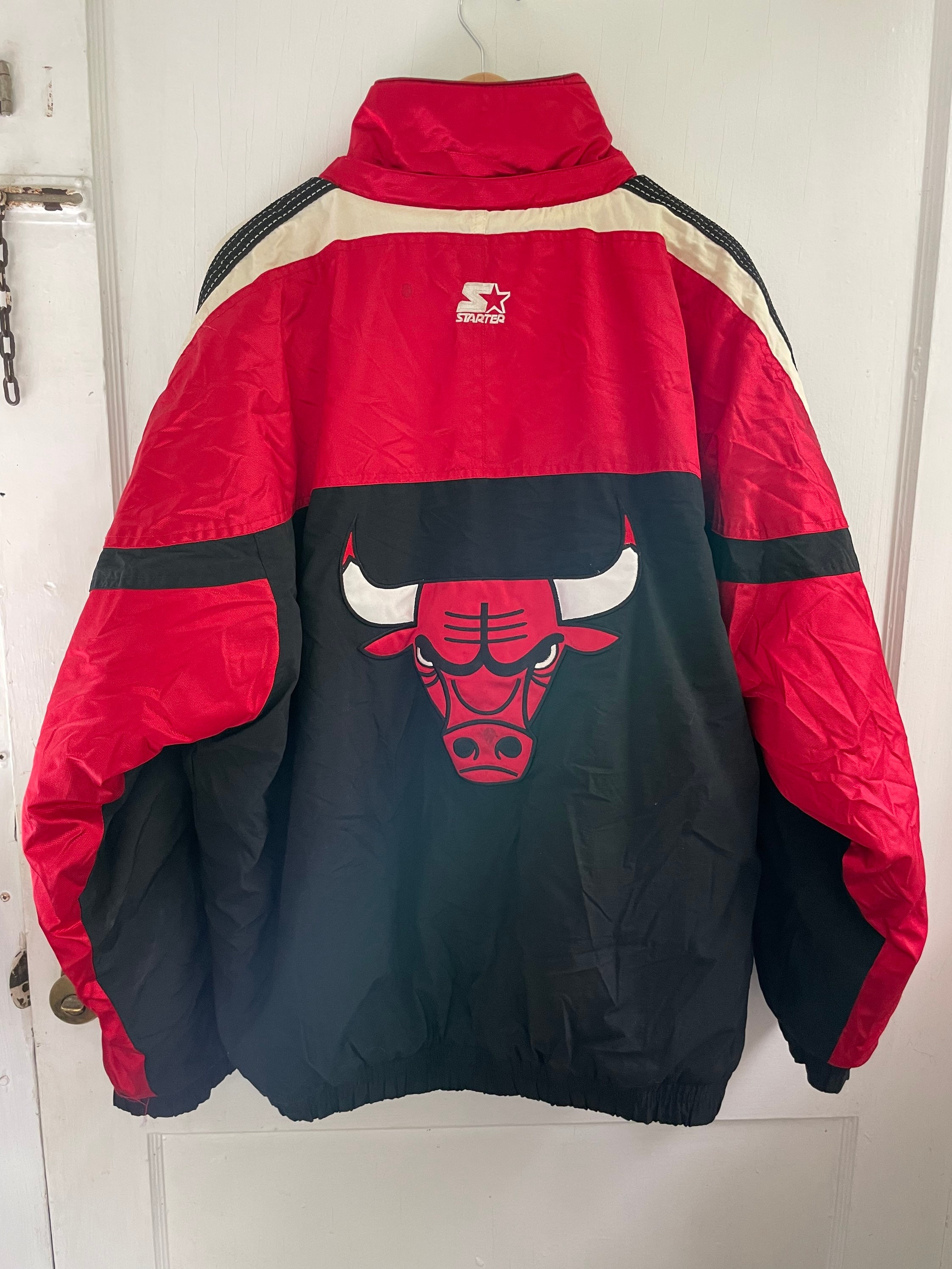 Starter Mens Chicago Bulls Jacket, Red, Large Other M