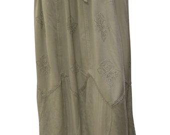 Womens Boho Midi Skirt Floral embroidered Scallop Hem Panel  Midi Free Size 12-22