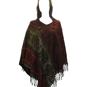 Elefantmönstrad poncho med huva: Boho-kappa i återvunnen bomull