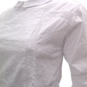 Vintage Style Cropped White Cotton Embroidered Button Back Blouse