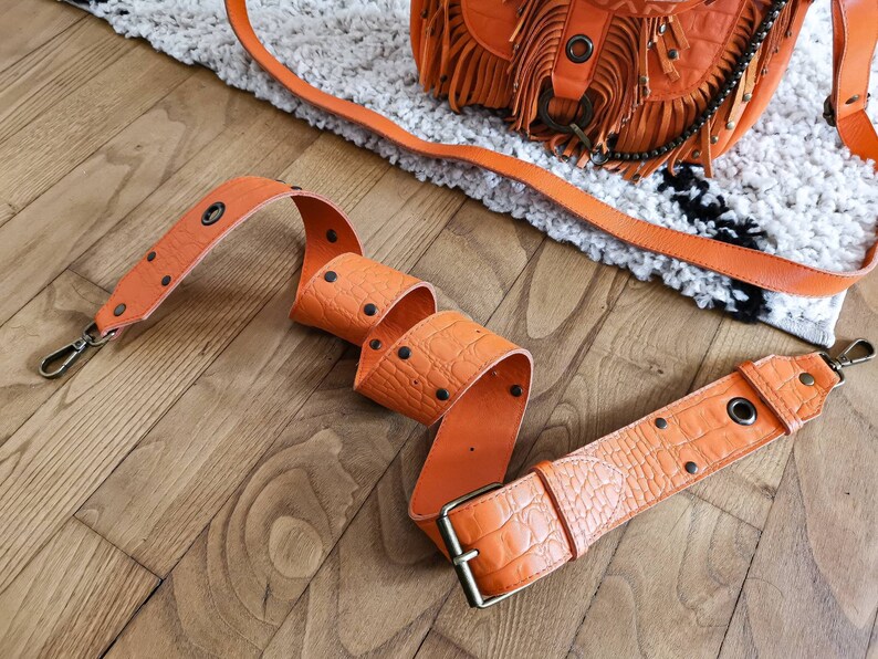 Adjustable cowhide leather shoulder strap. Orange Crocodile leather. image 4