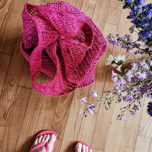 "June" bag in raffia (openwork crochet mesh)