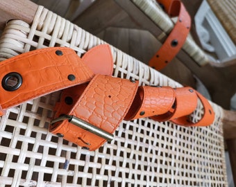 Adjustable cowhide leather shoulder strap. Orange Crocodile leather.