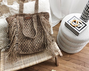 Large bag tote "Ninon" in raffia tea color. Camel leather clamping link (optional)