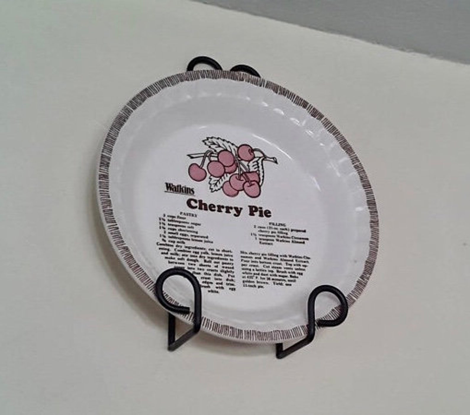 Hanging pie plate rack pie tin holder pie dish display pie Etsy