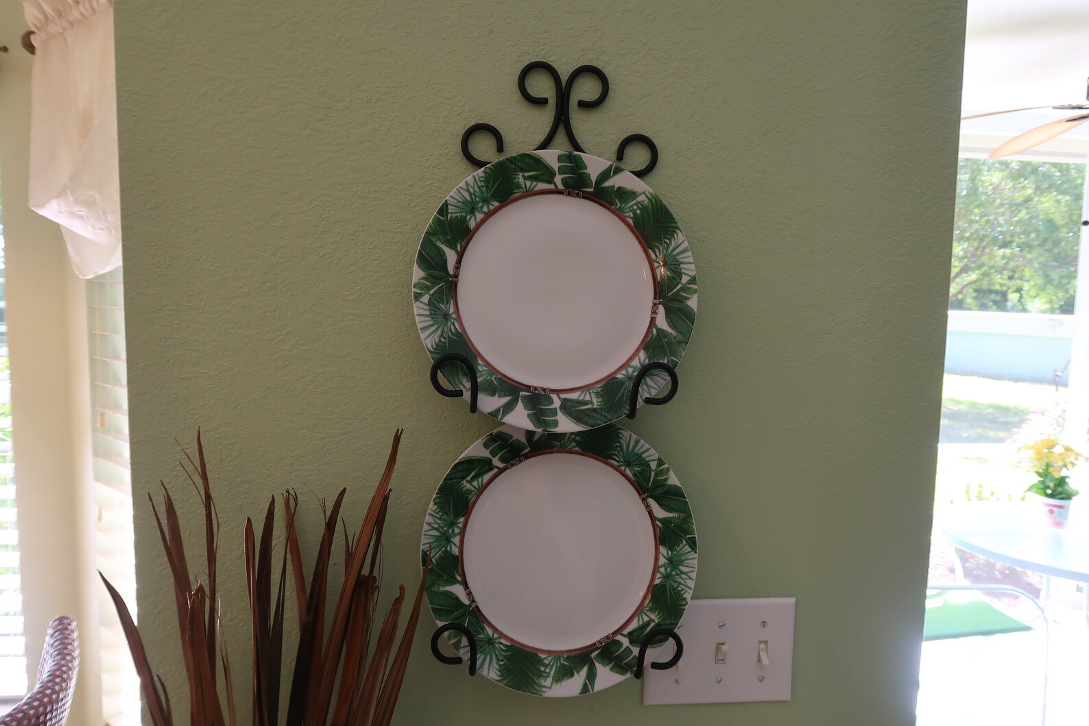 Metal dinner plate rack dinner plate holder dinner plate Etsy