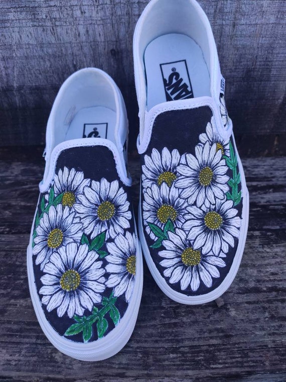 daisy slip on vans