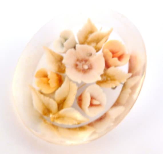 Vintage Large Reverse Carved Lucite Flower Posy Design Brooch, 40s 50s Jewellery