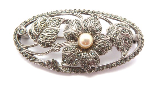 Broche Ancienne Ajourée En Argent Massif Forme Fleur Avec Marcassites Et Perle - Occasion, Bijou Vintage