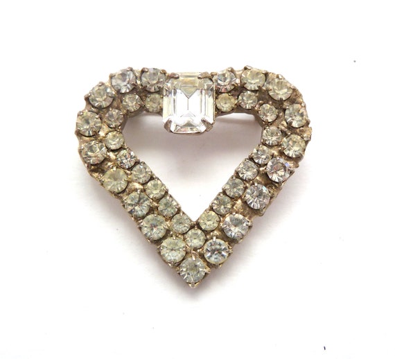 Vintage Brooch, Rhinestone Detailed Heart Shaped … - image 4