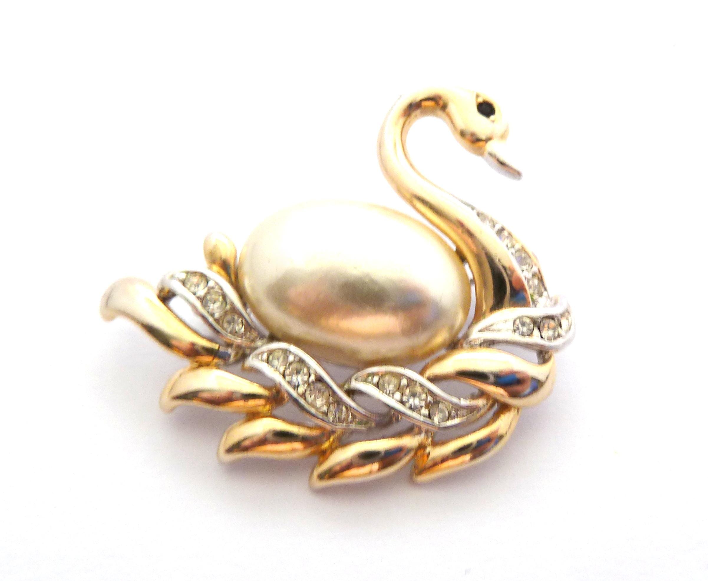 ヴィンテージの白鳥のブローチ - Etsy 日本