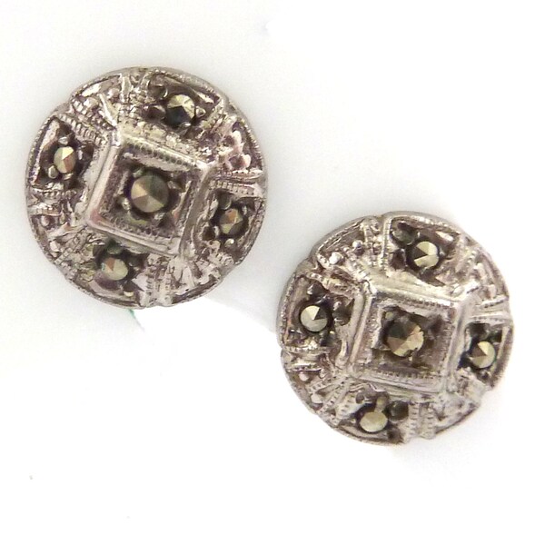 Vintage Dainty Marcasite Set Shield Design 900 Silver Industria Argetina Screw Thread Back Stud Pendientes, 50s Joyería