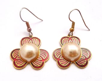 Pendientes florales vintage de cloisonné: joyas de perlas sintéticas de los años 80 y 90