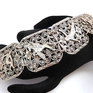 Vintage Large Lightweight Sporting Design Eloxal Metal Panel Bracelet, 50s 60s Jewellery