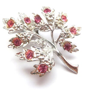 Vintage Brooch Dainty Pink Rhinestone Set Leaf Design Pin, 50s Jewellery