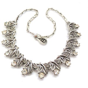Vintage Necklace Rhinestone Detailed Leaf Design Adjustable Length Statement Choker,  50s 60s Jewellery.