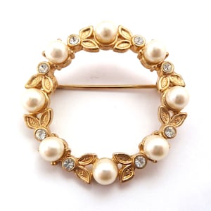 Vintage Faux Pearl And Rhinestone Detailed Ornate Wreath Design Brooch, 80s 90s Jewellery