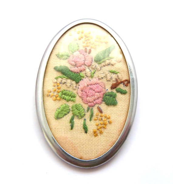 Vintage Delicate Pink & Cream Floral Brooch Large Pink Flower Brooch: Handmade Floral Corsage Dress Pin  main image 2
