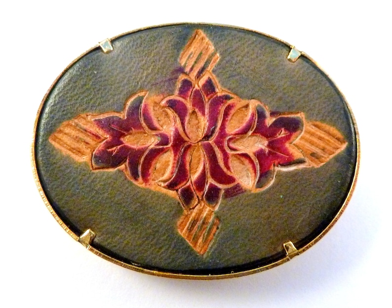 Vintage Brooch 90s Jewellery Hand Tooled Leather Floral Design Pin
