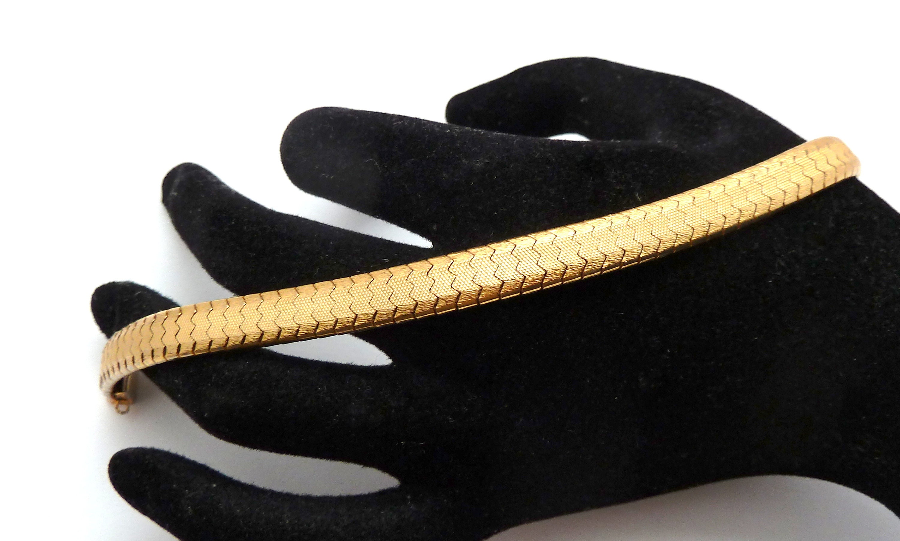 Bracelet Vintage Années 70 - Métal Doré Et Pépites De Serpentine Verte - Longueur 19 Cm