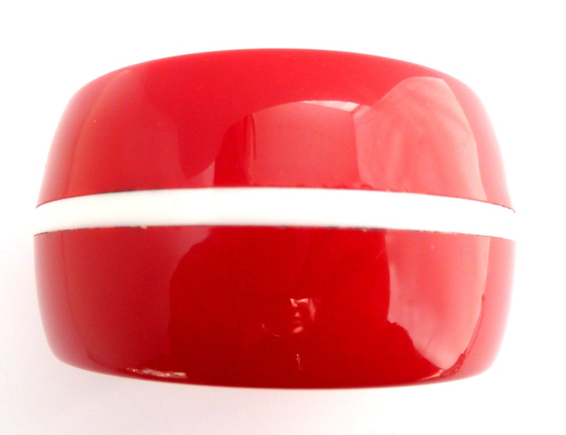 Vintage Bangle Chunky Red And White Striped Lucite Pop Mod Style Bracelet 70s 80s Jewellery.