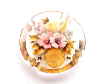 Vintage Large Reverse Carved Lucite Flower Posy Design Brooch, 40s 50s Jewellery