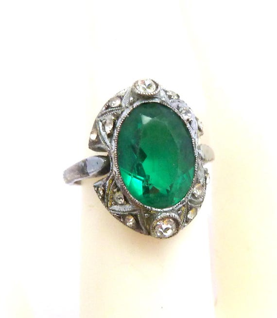 Vintage Art Deco Era 935 Silver, Emerald Green And Clear Rhinestone Set Dress Ring,  UK Size N, US Size 6 1/2,  30s 40s Jewellery.
