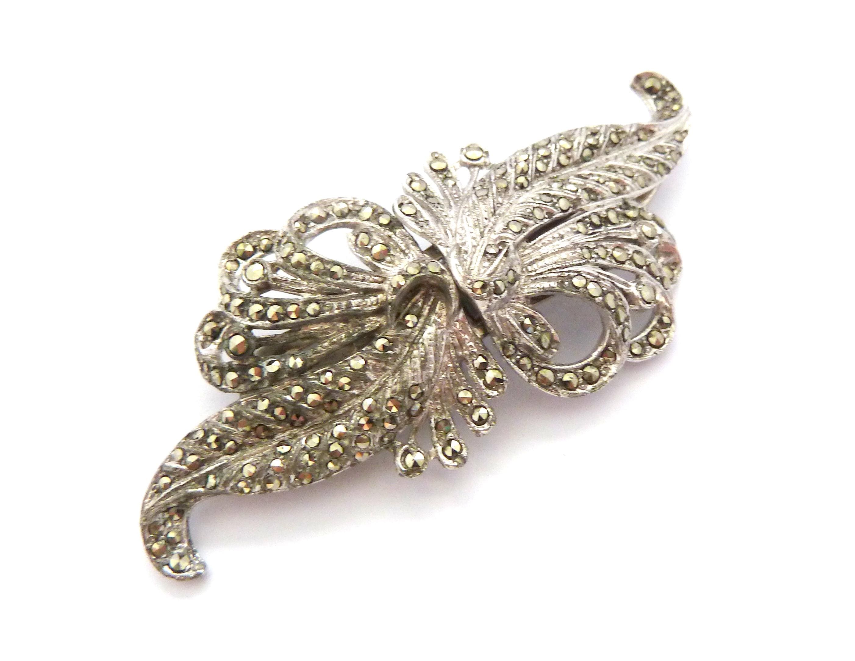 イギリスアンティーク マルカジット ダブルクリップ ブローチ マーカサイト イギリスアンティーク マルカジット ダブルクリップ ブローチ マーカ