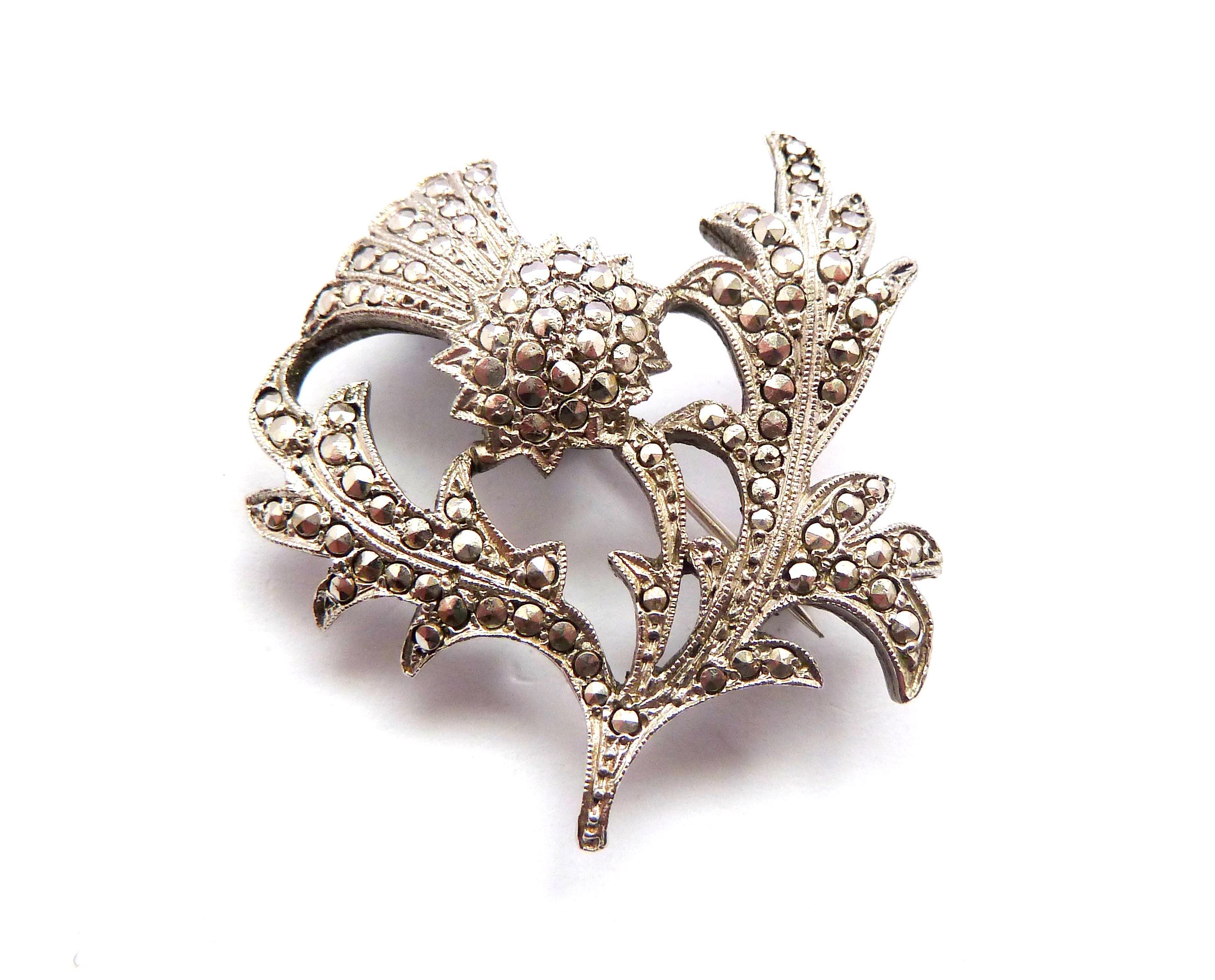 Kigu brooch - Etsy 日本