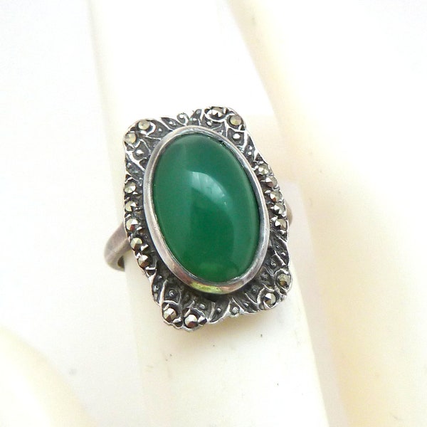 Vintage Art Deco Era Sterling Silver, Marcasite And Chrysoprase Gemstone Dress Ring,  UK Size K, US Size 5 1/2,  30s Jewelelry.