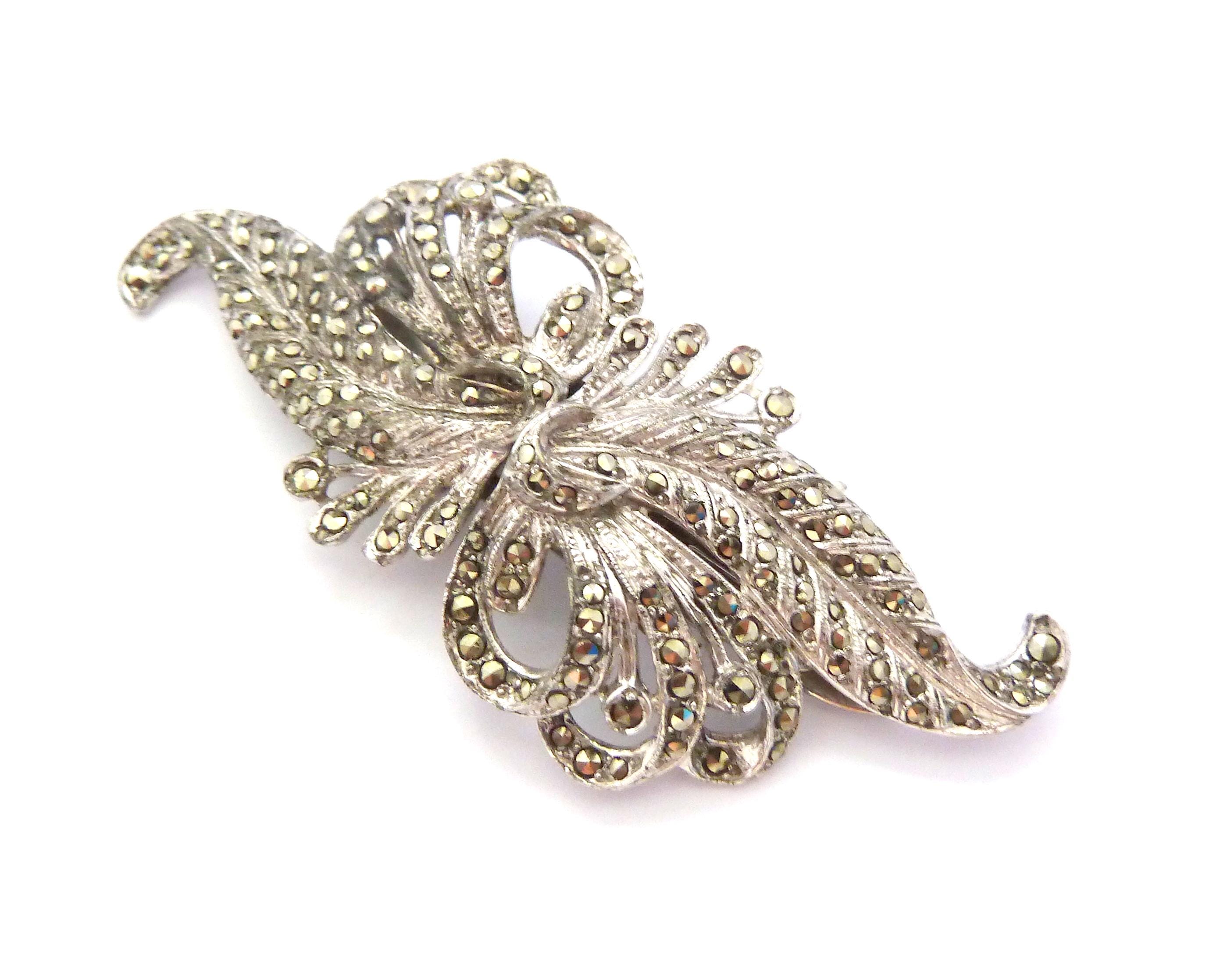 ヴィンテージ デュエットブローチ、自然派装飾の葉っぱデザイン マーカ