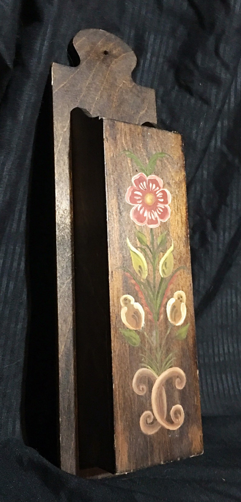 Vintage Wooden Wall Pocket Folk Art Hand Painted Primitive Image 0