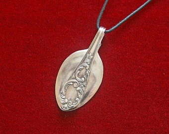 Amulett Rokoko-Teelöffel - Schmuck  Silberbesteck