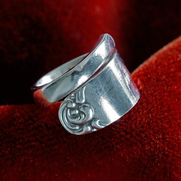 Bague composée de couverts en argent Robbe Berking. R289