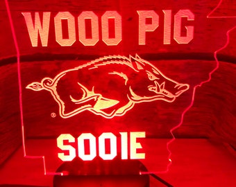 Arkansas Shape . Wooo Pig Sooie . Razorbacks . LED Desk Light .