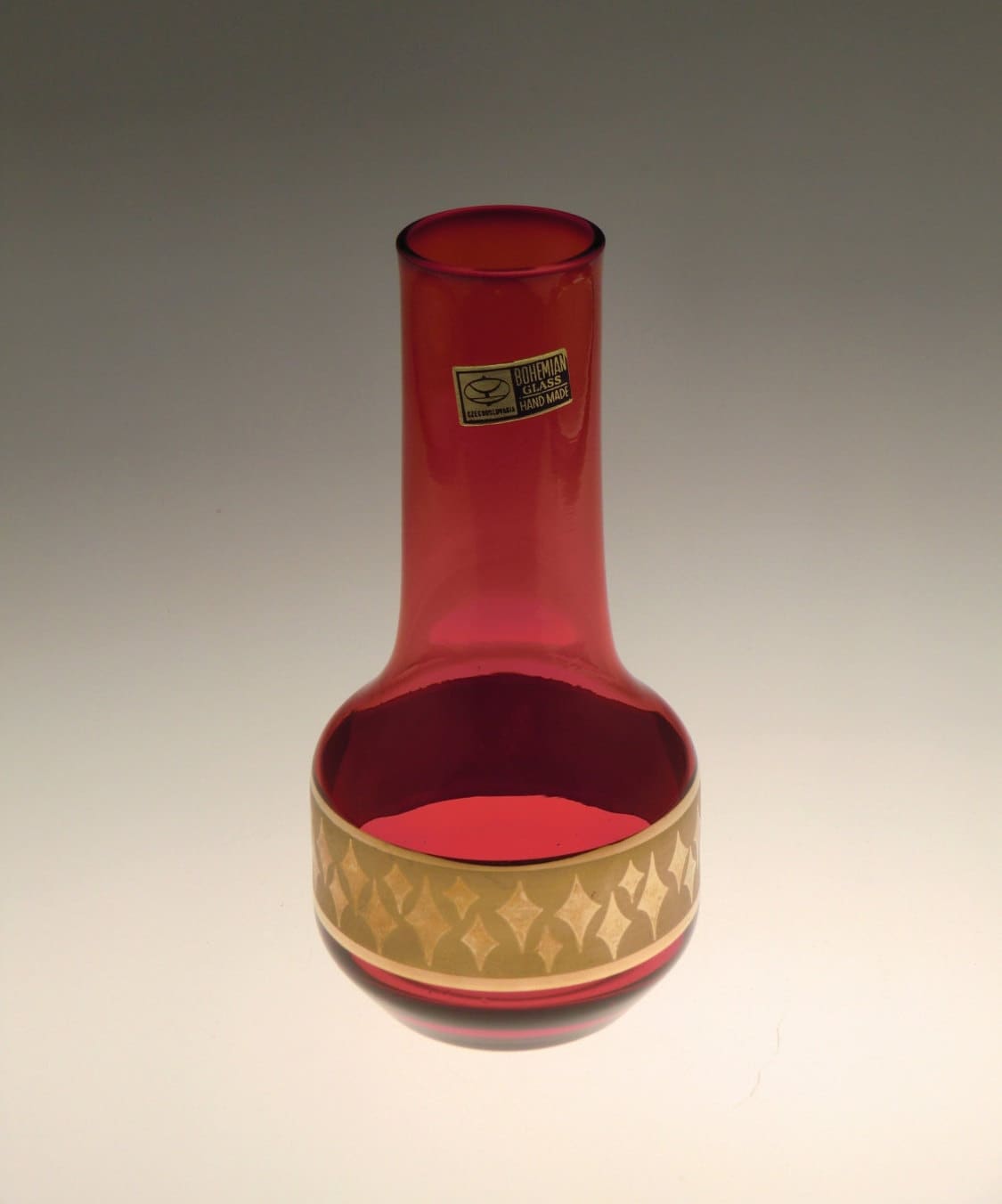 ヴィンテージ　チェコ　“CHLUM U TREBONE” Jan Gabrhel Czech Bohemian Chlum U Trebone Art Glass Ruby Gold Hand Made Vase